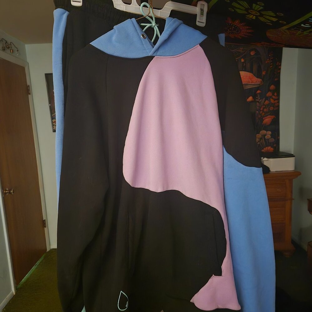 Moist Critikal Merch Hoodie 2XL